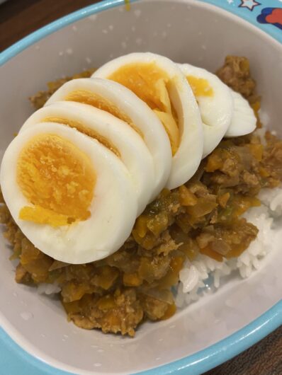 ホットクックで野菜たっぷり無水ドライカレー